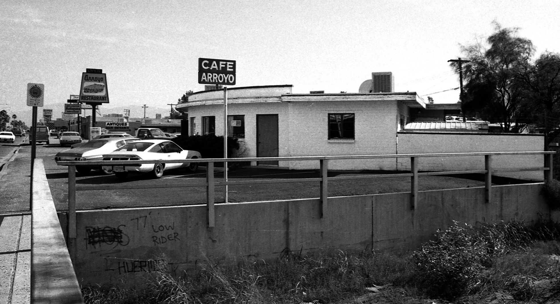 Arroyo Cafe / Oreganos